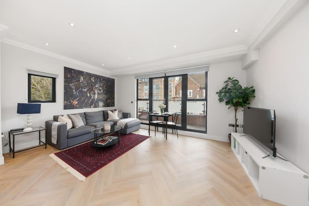 Pleasing 2Bed Flat 10Min To Wimbledon Tennis Court London Kültér fotó