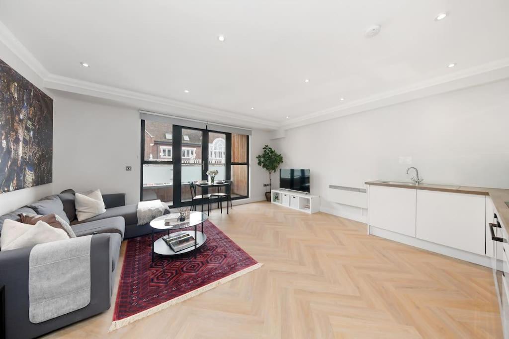 Pleasing 2Bed Flat 10Min To Wimbledon Tennis Court London Kültér fotó