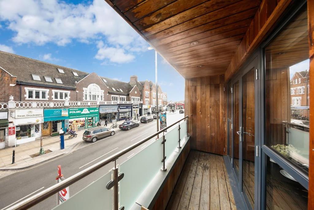 Pleasing 2Bed Flat 10Min To Wimbledon Tennis Court London Kültér fotó